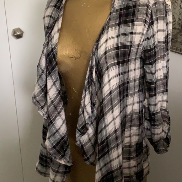 LIGHTWEIGHT OPEN JACKET WITH LACE BACK INSERT 🌈🌈SALE - Picture 2 of 4